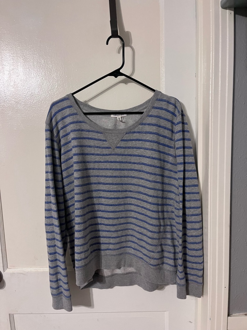 Aeropostale Gray Crewneck Sweater with Blue Stripes
